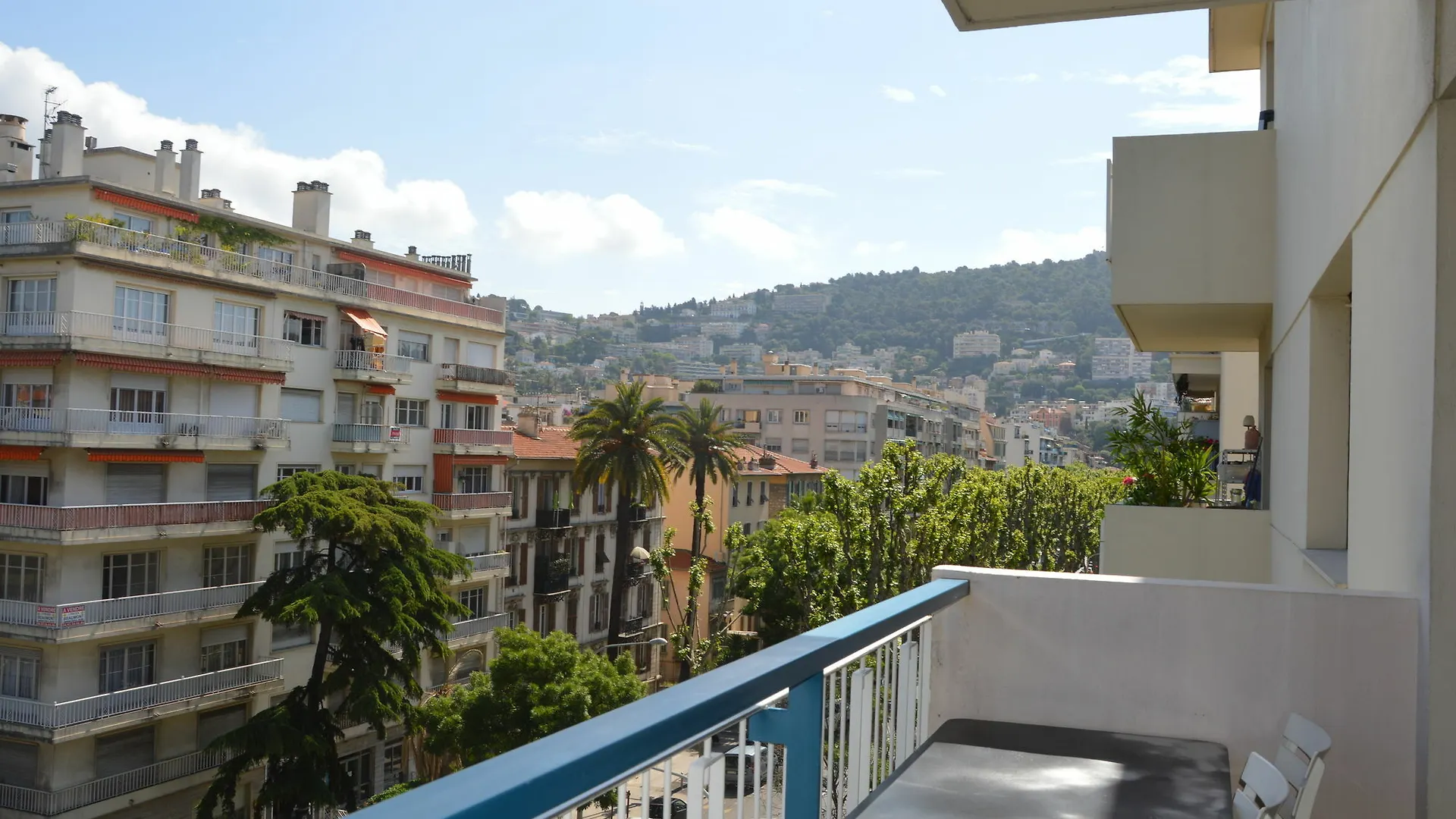 L'Abaguie Daire Nice